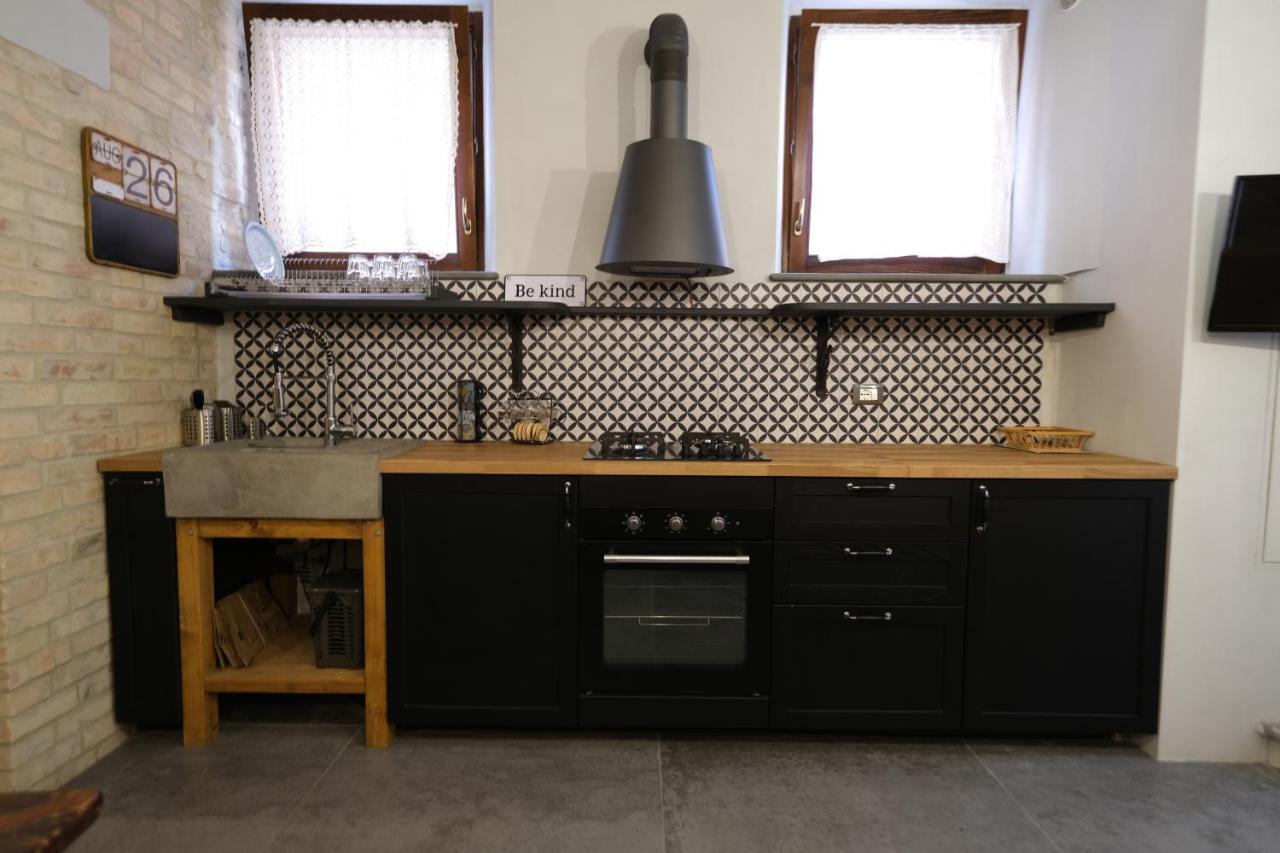 La Casa Di Francesco E Rosina Apartment ซัน เบเนเดตโต เดล ตรอนโต ภายนอก รูปภาพ